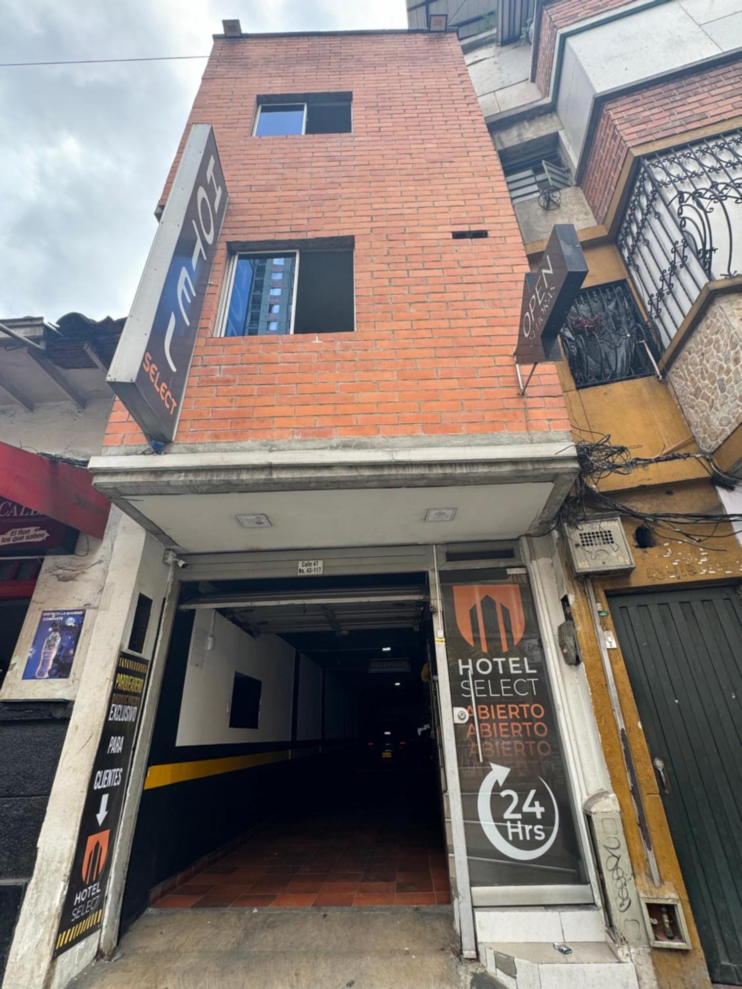 Hotel Select 麦德林 外观 照片