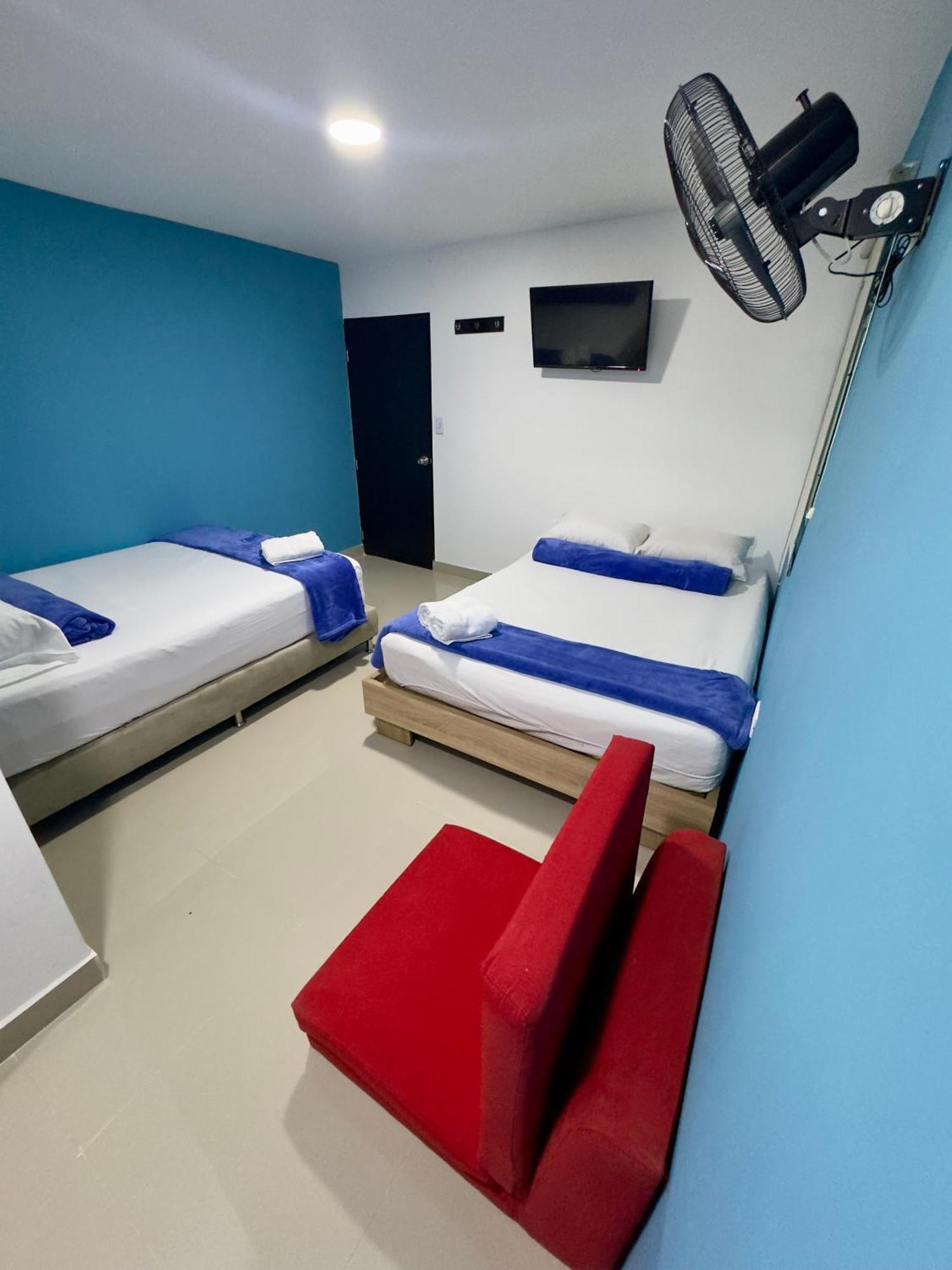 Hotel Select 麦德林 外观 照片