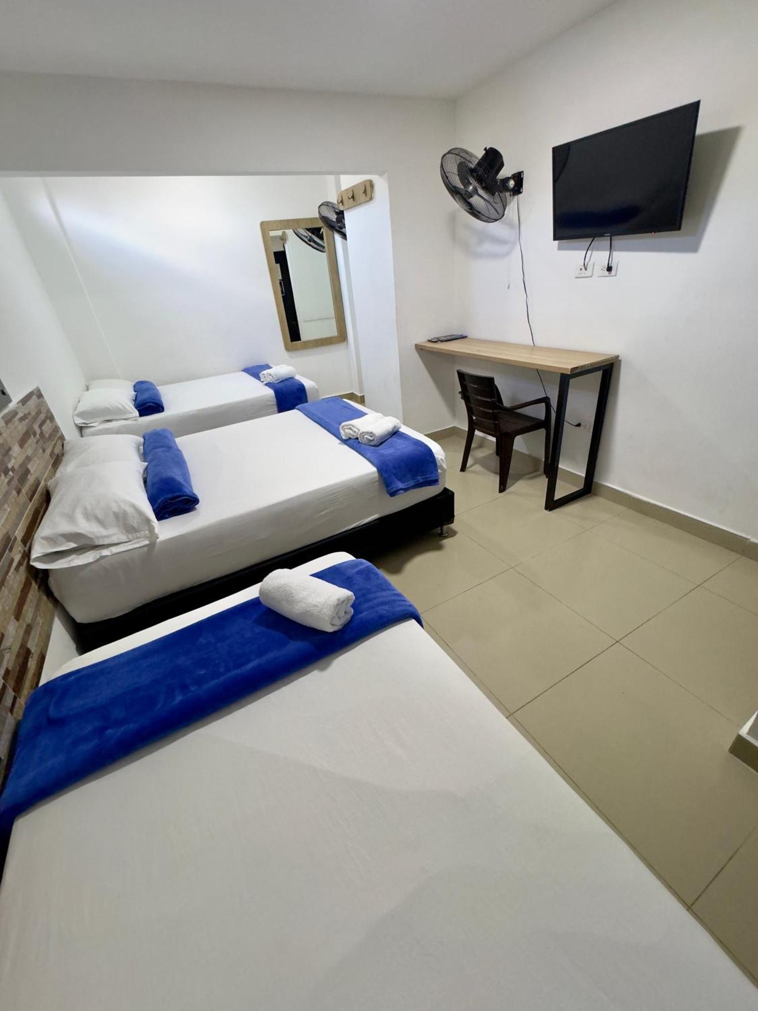 Hotel Select 麦德林 外观 照片