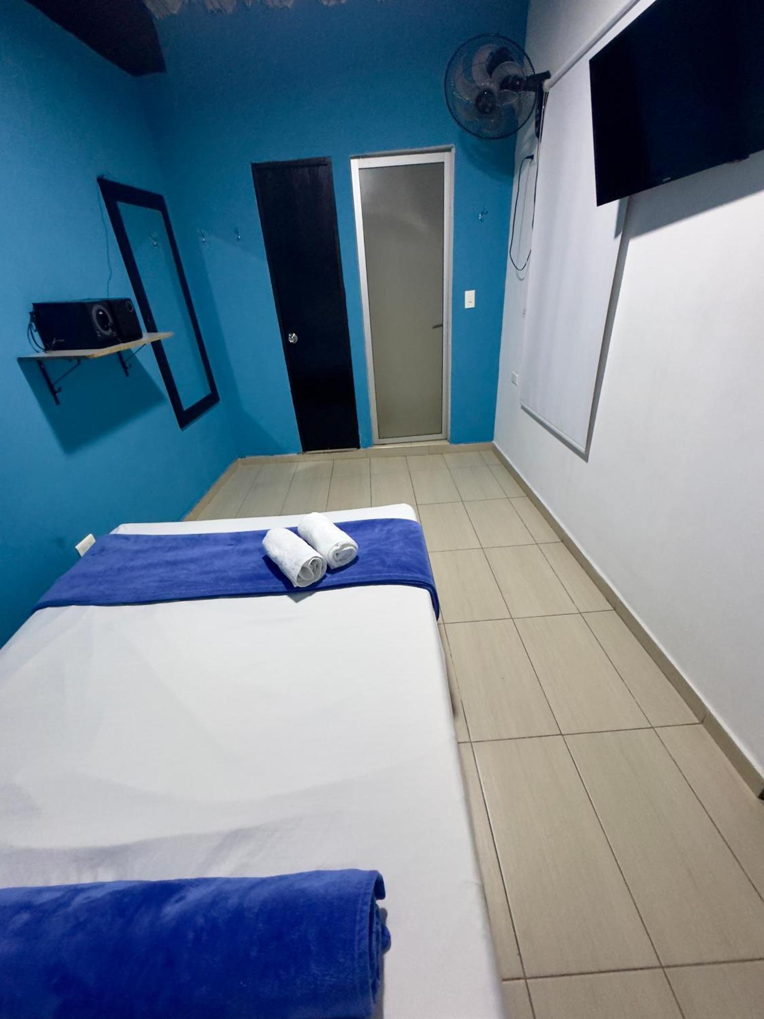 Hotel Select 麦德林 外观 照片